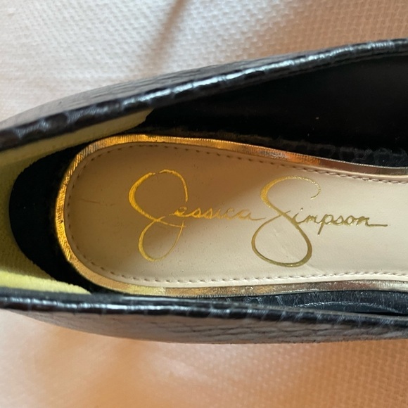 Jessica Simpson reptile pumps - Picture 2 of 7